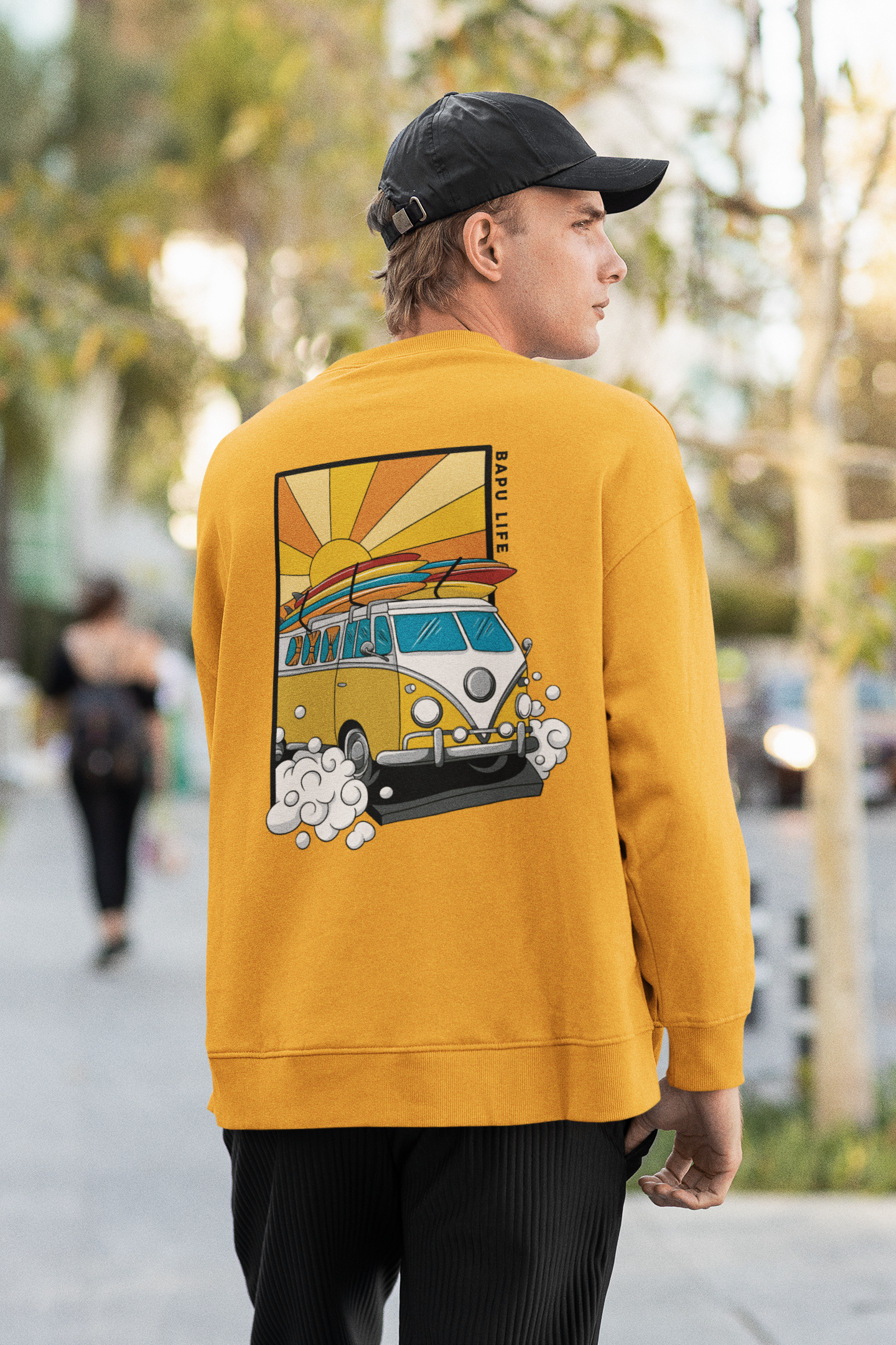 Bueno Bus Crewneck - Logo Front